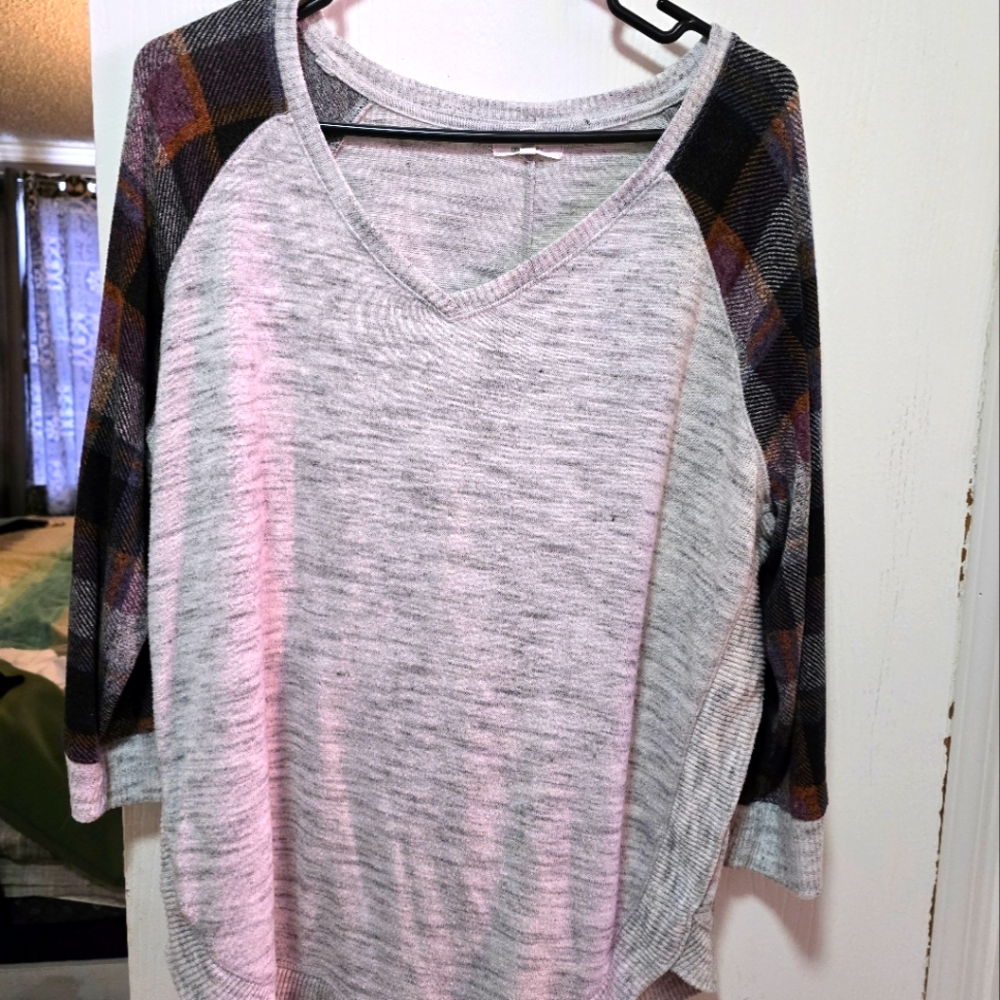 Long sleeve tee